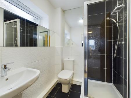 2 bedroom Flat to let in Louisiana Drive, Great Sankey, Warrington, WA5
