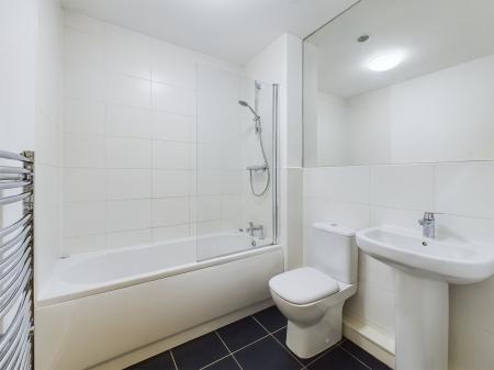 2 bedroom Flat to let in Louisiana Drive, Great Sankey, Warrington, WA5