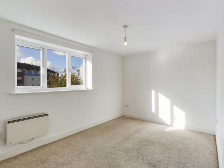 2 bedroom Flat for sale in Waterside Court, Runcorn, WA7