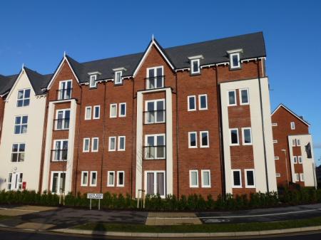 2 bedroom Flat to let in Louisiana Drive, Great Sankey, Warrington, WA5