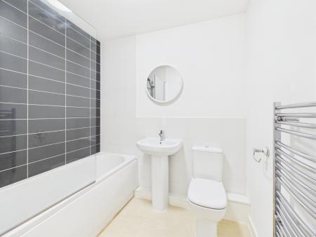 2 bedroom Flat to let in Louisiana Drive, Great Sankey, Warrington, WA5