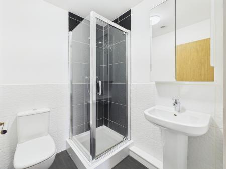 2 bedroom Flat to let in Louisiana Drive, Great Sankey, Warrington, WA5