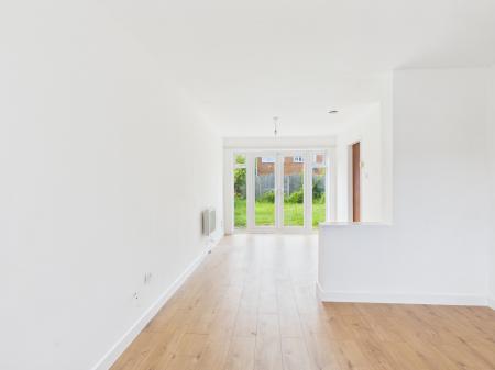 3 bedroom Semi-detached house to let in Anderson Close, Padgate, Warrington, WA2
