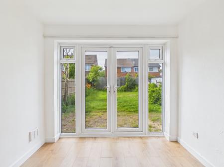 3 bedroom Semi-detached house to let in Anderson Close, Padgate, Warrington, WA2