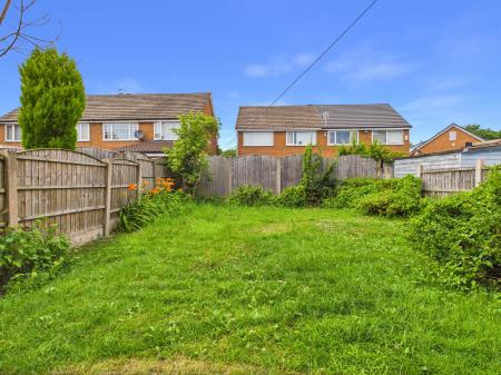 3 bedroom Semi-detached house to let in Anderson Close, Padgate, Warrington, WA2