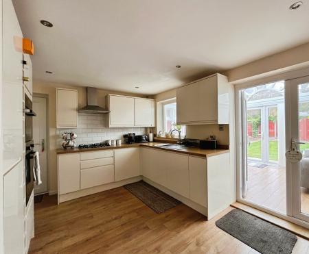 3 bedroom Link detached house for sale in Cresswell Close, Warrington, WA5
