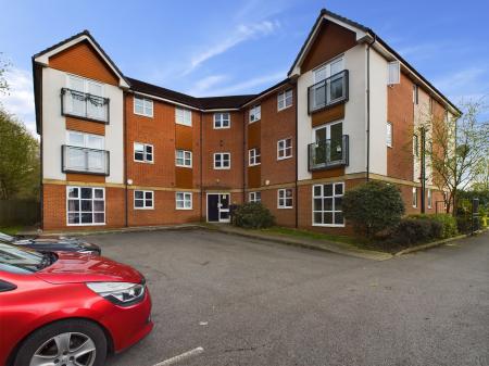 2 bedroom Flat to let in Clearwater Quays, Williams Wharf, Latchford, Warrington, WA4