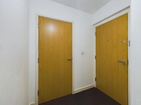 2 bedroom Flat to let in Clearwater Quays, Williams Wharf, Latchford, Warrington, WA4