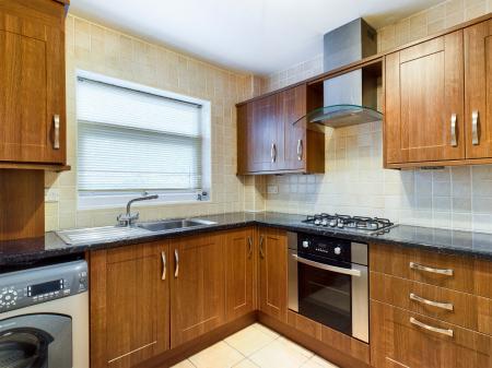 2 bedroom Flat to let in Ashdown Lane, Birchwood, Warrington, WA3