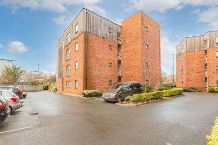 Dutton Court, Warrington, WA1