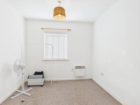 2 bedroom Flat to let in Dutton Court, Warrington, WA1