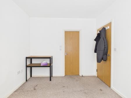 2 bedroom Flat to let in Dutton Court, Warrington, WA1