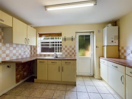 2 bedroom Mews house to let in Armstrong Close, Birchwood, Warrington, WA3
