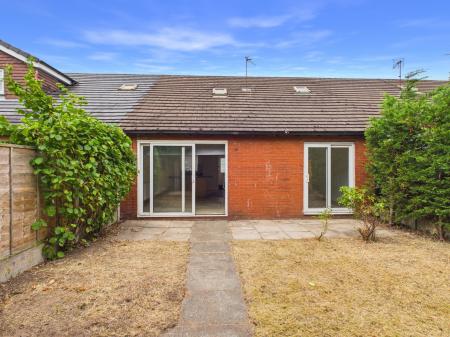 2 bedroom Terraced House for sale in Clarke Avenue, Warrington, WA4