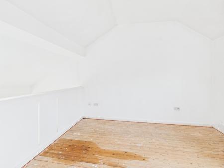 2 bedroom Terraced House for sale in Clarke Avenue, Warrington, WA4