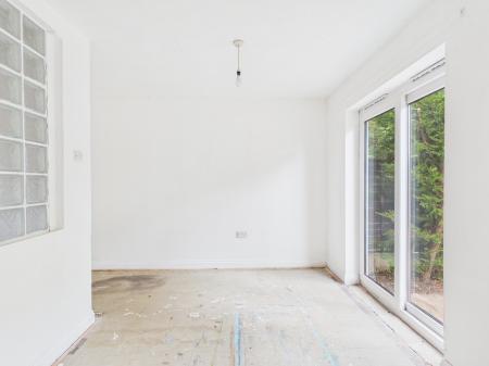 2 bedroom Terraced House for sale in Clarke Avenue, Warrington, WA4