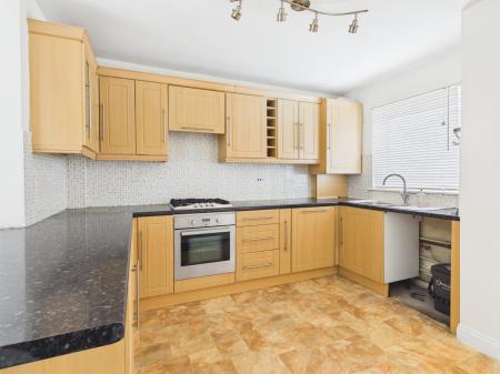 2 bedroom Terraced House for sale in Clarke Avenue, Warrington, WA4