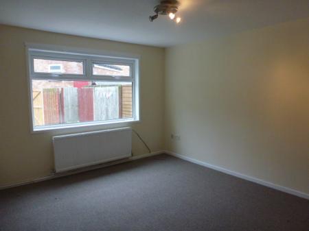 3 bedroom Semi-detached house to let in Leicester Street, Warrington, WA5