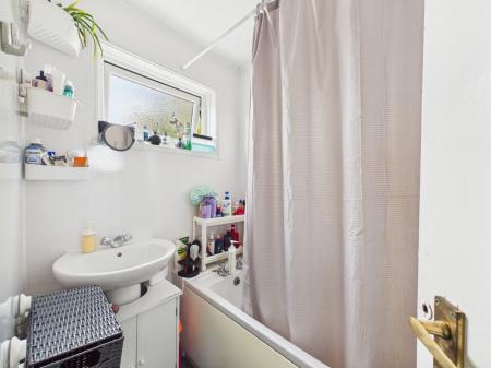3 bedroom Semi-detached house to let in Leicester Street, Warrington, WA5