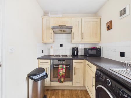 2 bedroom Flat to let in McKinley Street, Great Sankey, Warrington, WA5