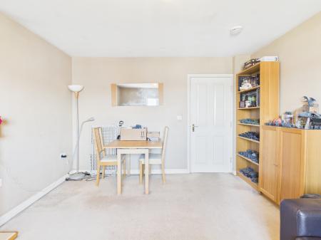2 bedroom Flat to let in McKinley Street, Great Sankey, Warrington, WA5