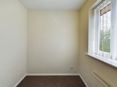 3 bedroom Semi-detached house to let in Chelsea Gardens, Warrington, WA5