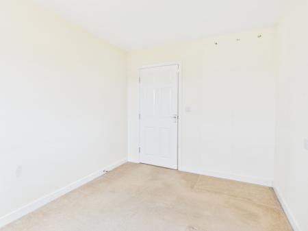 2 bedroom Flat to let in Pinehurst Walk, Boston Boulevard, Great Sankey, Warrington, WA5