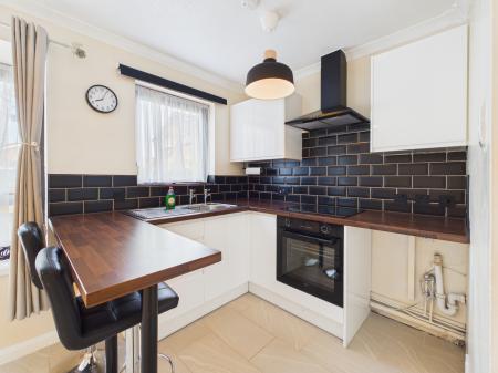 1 bedroom Studio flat to let in Lydstep Court, Callands, Warrington, WA5