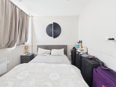 1 bedroom Flat to let in George Street, Wakefield, WF1