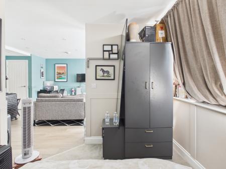 1 bedroom Flat to let in George Street, Wakefield, WF1