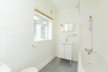 2 bedroom Detached house to let in Leonard Street, Warrington, WA2