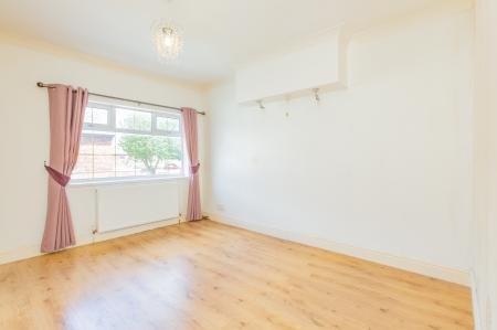 2 bedroom Detached house to let in Leonard Street, Warrington, WA2