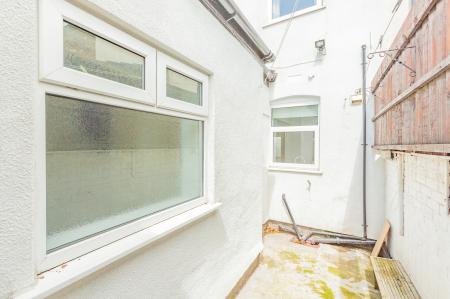 2 bedroom Detached house to let in Leonard Street, Warrington, WA2