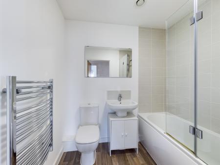 2 bedroom Flat for sale in Rose Creek Gardens, Great Sankey, Warrington, WA5