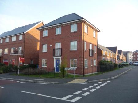 5 bedroom Detached house to let in Monks Place, Warrington, WA2