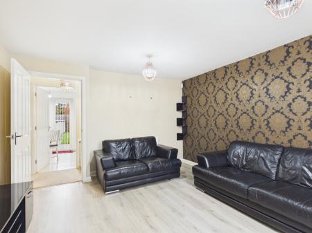 3 bedroom Semi-detached house to let in Jamestown Avenue Warrington, Great Sankey, Warrington, WA5