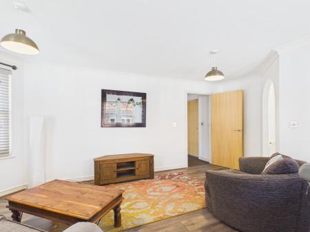 2 bedroom Flat to let in Bovey Court, Warrington, WA1