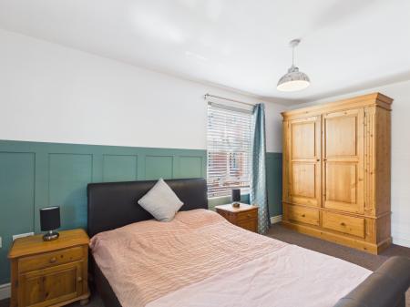 2 bedroom Flat to let in Bovey Court, Warrington, WA1