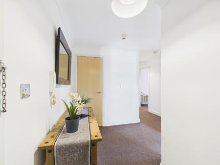 2 bedroom Flat to let in Bovey Court, Warrington, WA1