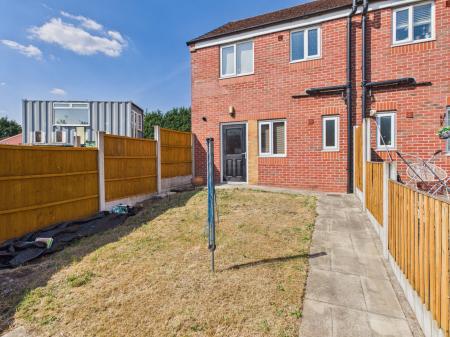 2 bedroom End of terrace house to let in Ottowa Gardens, Latchford, Warrington, WA4