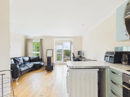 1 bedroom Flat for sale in Knightsbridge Court Palmyra Square North, Warrington, WA1
