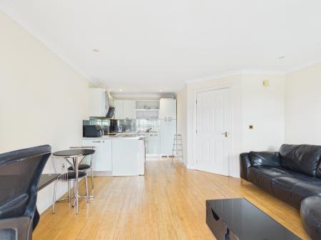 1 bedroom Flat for sale in Knightsbridge Court Palmyra Square North, Warrington, WA1