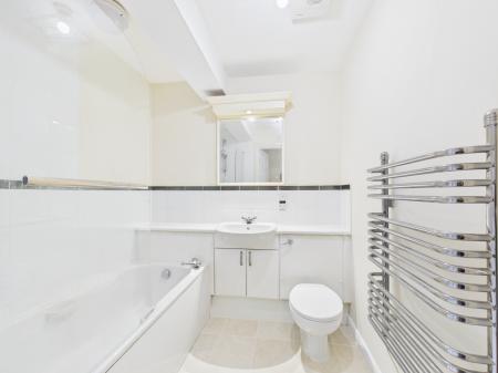 1 bedroom Flat for sale in Knightsbridge Court Palmyra Square North, Warrington, WA1