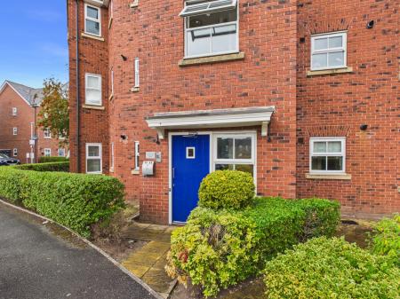 Holywell Drive, Warrington, WA1