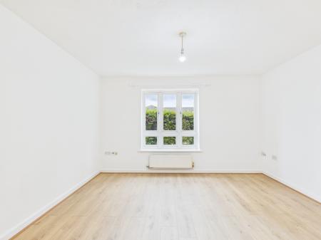 2 bedroom Flat to let in Cherry Court, Warrington, WA1