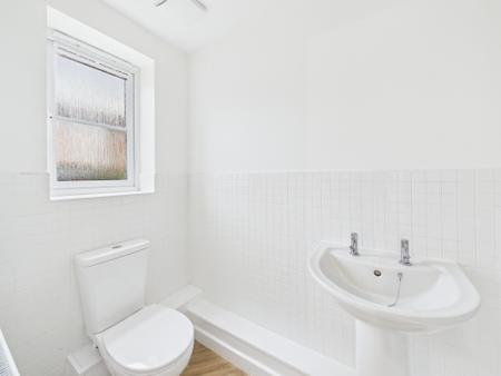 2 bedroom Flat to let in Rylands Drive, Orford, Warrington, WA2