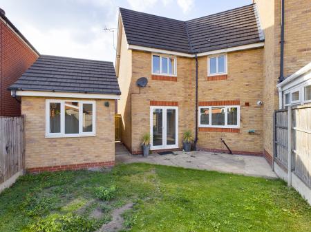 3 bedroom Semi-detached house to let in Southwold Crescent, Great Sankey, Warrington, WA5