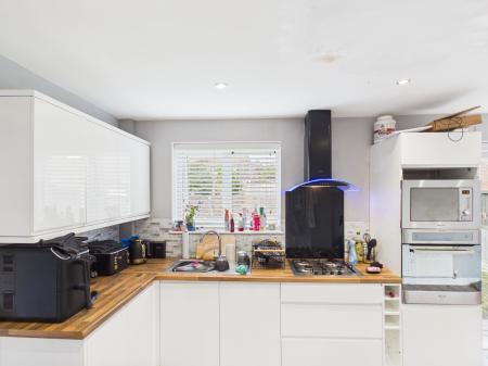 2 bedroom Semi-detached house for sale in Harvey Avenue, St Helens, WA12