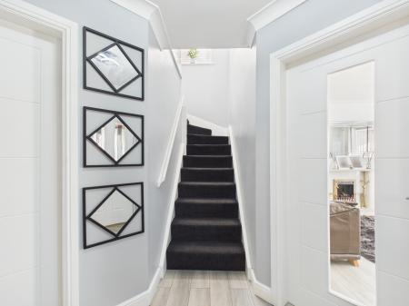 4 bedroom Detached house to let in Lady Richeld Close, Runcorn, WA7