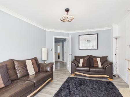 4 bedroom Detached house to let in Lady Richeld Close, Runcorn, WA7